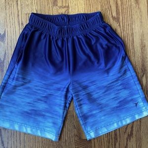Old Navy Active shorts